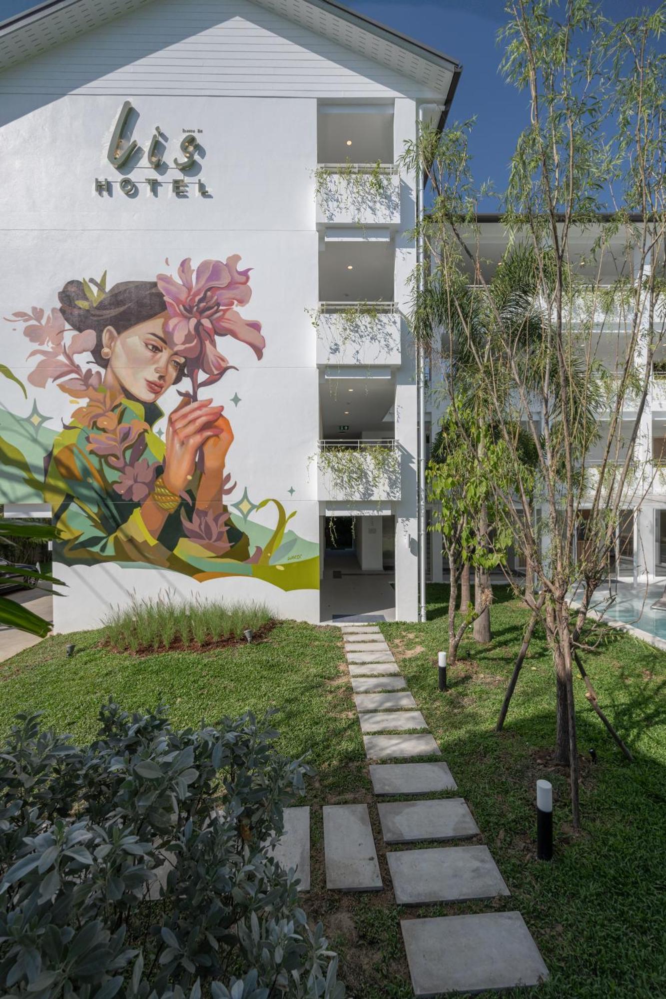 Lis Hotel Chiangmai Chiang Mai Exterior photo